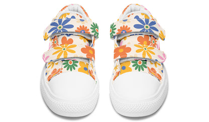 Zapatos para niños de caña baja con flores de colores 