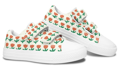 Zapatos para niños de caña baja con estampado floral 