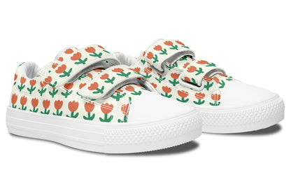 Zapatos para niños de caña baja con estampado floral 