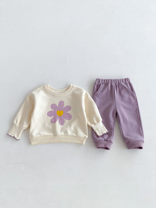 Cute and Versatile Two-Piece Set: Flowers Printed Top and Solid Color Pants for Baby Girls and Toddlers