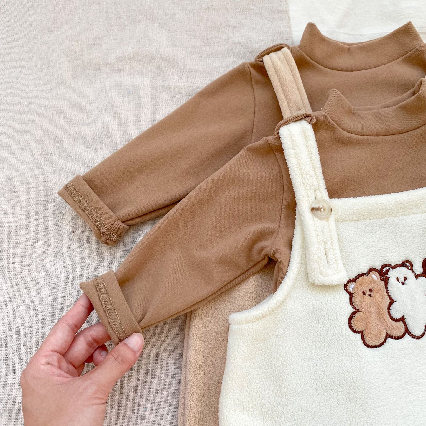 Winter Baby Unisex Basic Top and Teddy Cartoon Overalls Romper Clothing Set