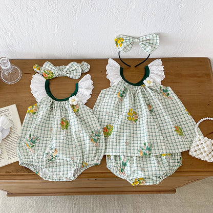 Conjunto de ropa y mono de verano para niñas con estampado de cuadros y flores, sin mangas, con tirantes de encaje calados – Conjunto de ropa a juego para hermanas 