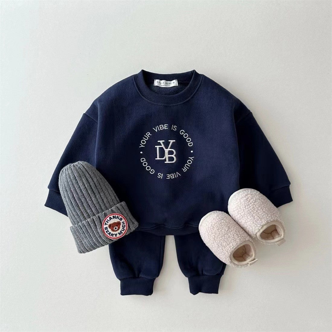 Winter and Autumn Kids Unisex Casual Letters Pattern Long Sleeves Top Pullover and Pants Warm Clothing Set