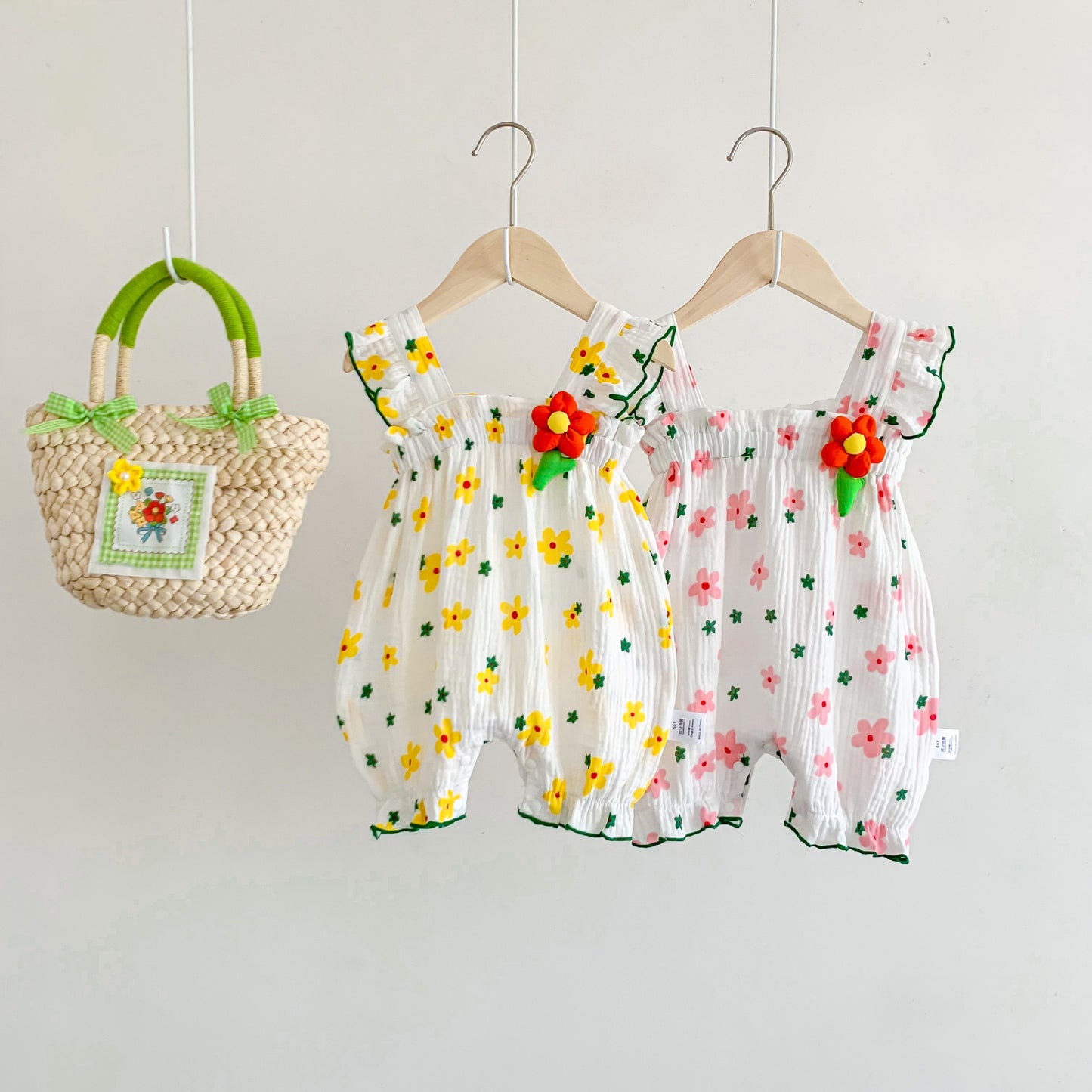 New Design Summer Baby Kids Girls Flowers And Stars Pattern Sleeveless Strap Romper