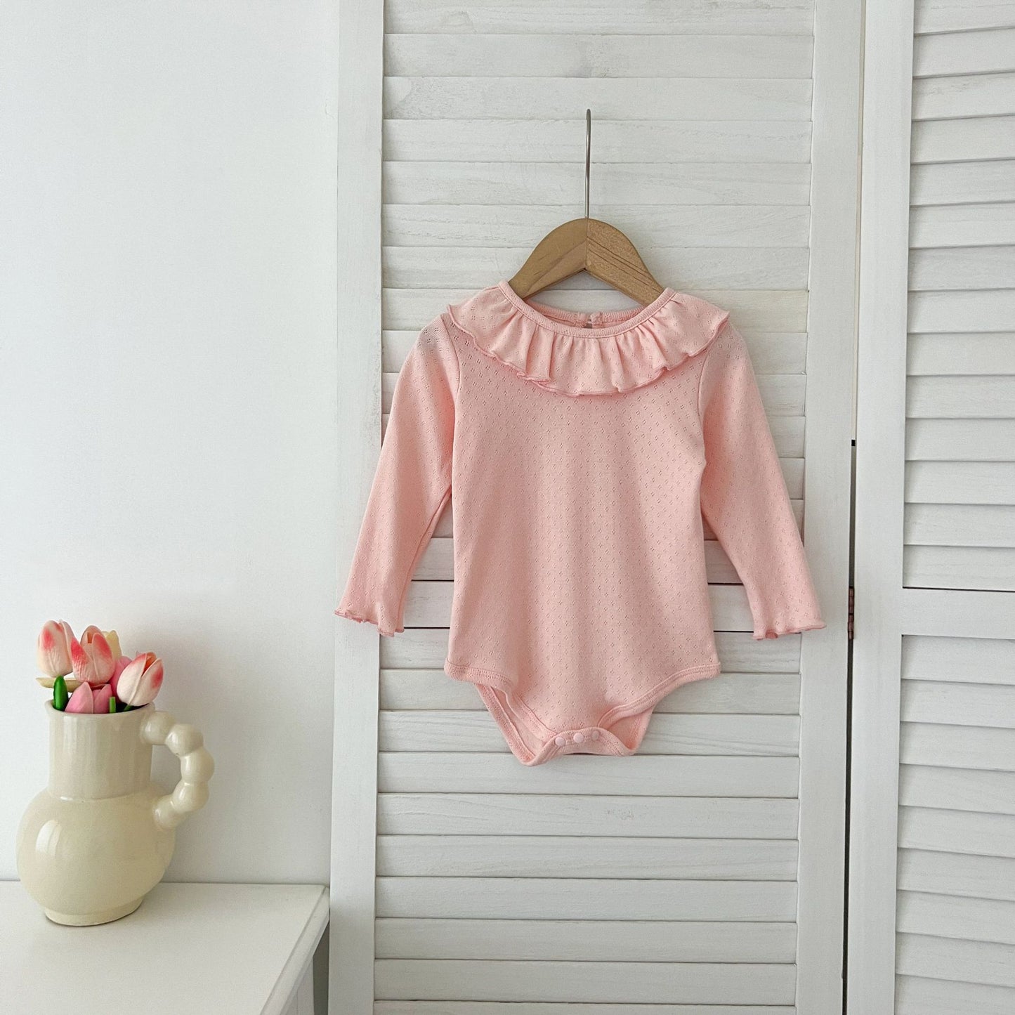 Autumn New Design Baby Girls Long Sleeves Hollow-out Pattern with Cute Collar Onesies