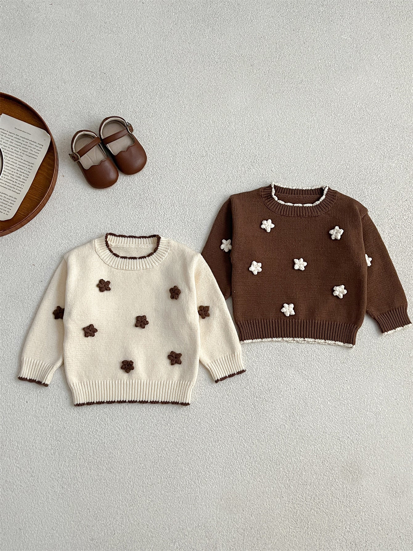 Autumn New Arrival Baby Kids Girls Comfortable Knitted Long Sleeves Pullover with 3D Flowers Embroidery Pattern