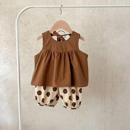 Summer New Arrival Baby Girls Sleeveless Crew Neck Solid Color Top And Polka Dot Shorts Clothing Set