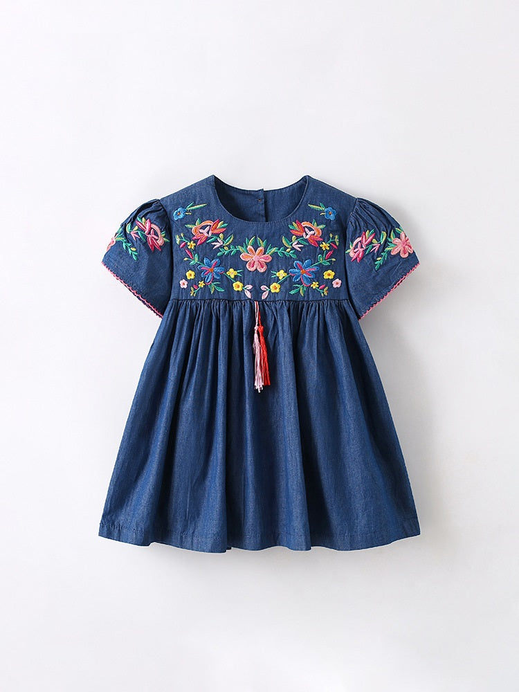 Summer New Design Girls’ Flowers Embroidery Pattern Crew Neck Short Sleeves Dress