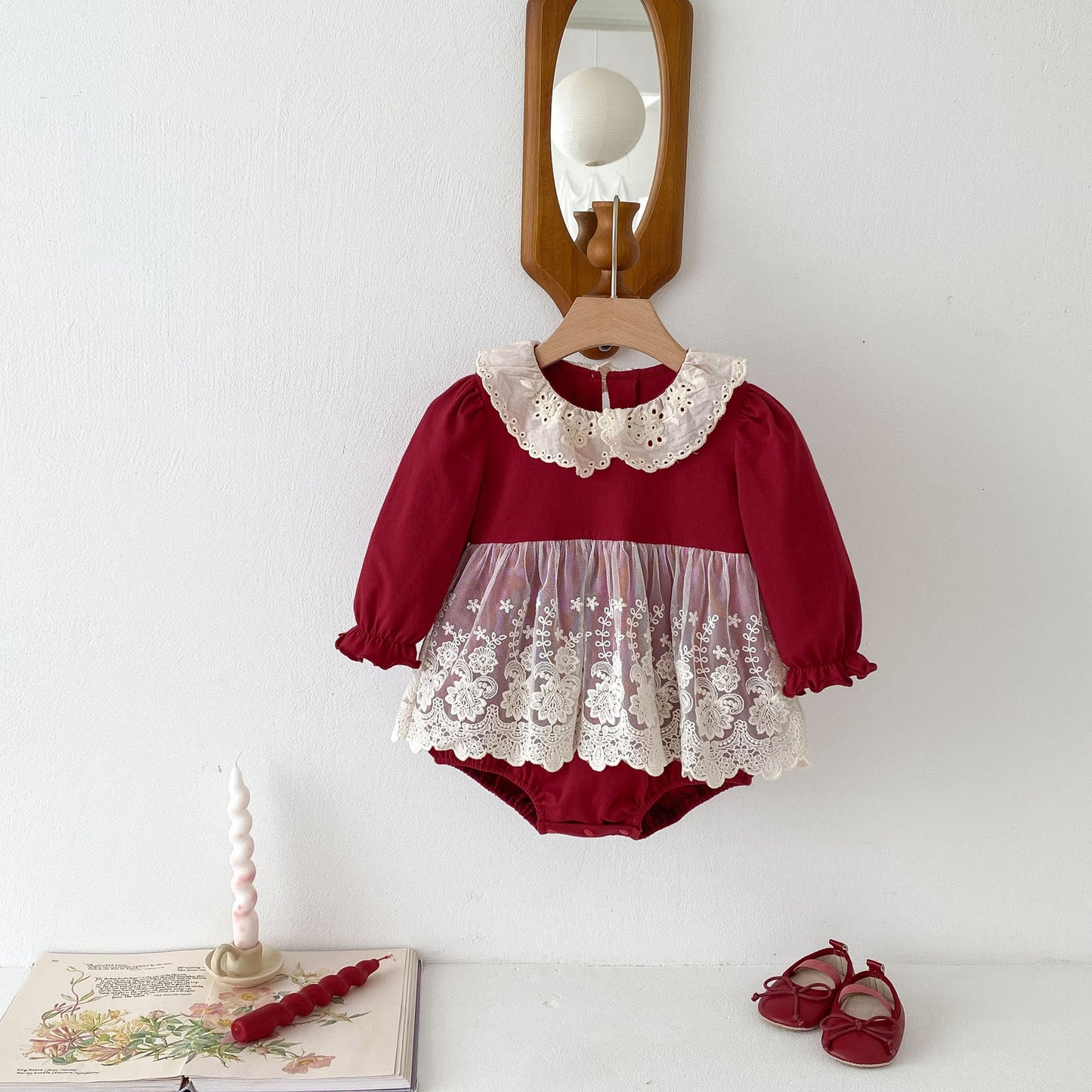 Autumn New Arrival Baby Girls Long Sleeves Hollow-out Collar Tulle Onesies