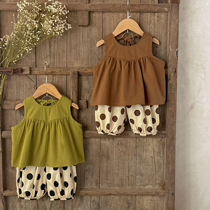 Summer New Arrival Baby Girls Sleeveless Crew Neck Solid Color Top And Polka Dot Shorts Clothing Set