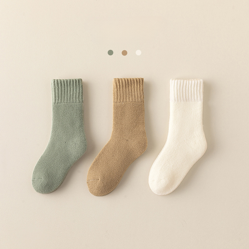 Winter/Autumn Candy-Colored Mid-Calf Socks in Combed Cotton for Warmth and Comfort