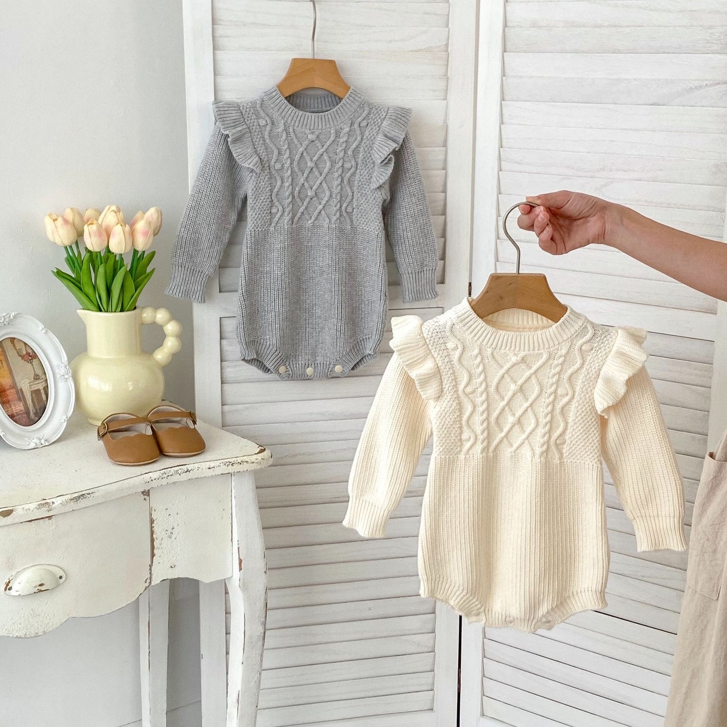 Autumn New Arrival Baby Girls Jacquard Pattern Knitted Long Sleeves Crew Neck Onesies