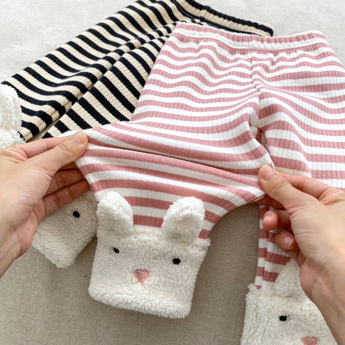 Winter Hot Selling Baby Unisex Long Sleeves Simple Rabbit Design Hooded Top Pullover and Striped Trousers Set