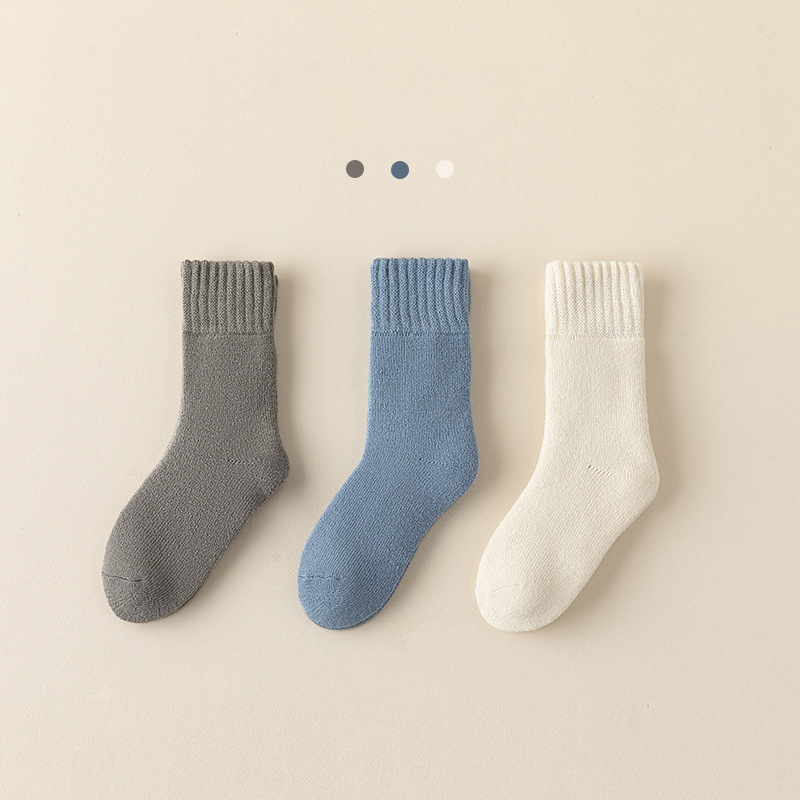 Winter/Autumn Candy-Colored Mid-Calf Socks in Combed Cotton for Warmth and Comfort